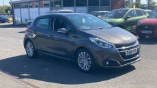 Peugeot 208 1.2 PureTech 82 Signature 5dr [Start Stop] Petrol Hatchback